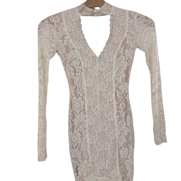 Bebe Cream Lace Long Sleeve Dress size XXS - Picture 1 of 4